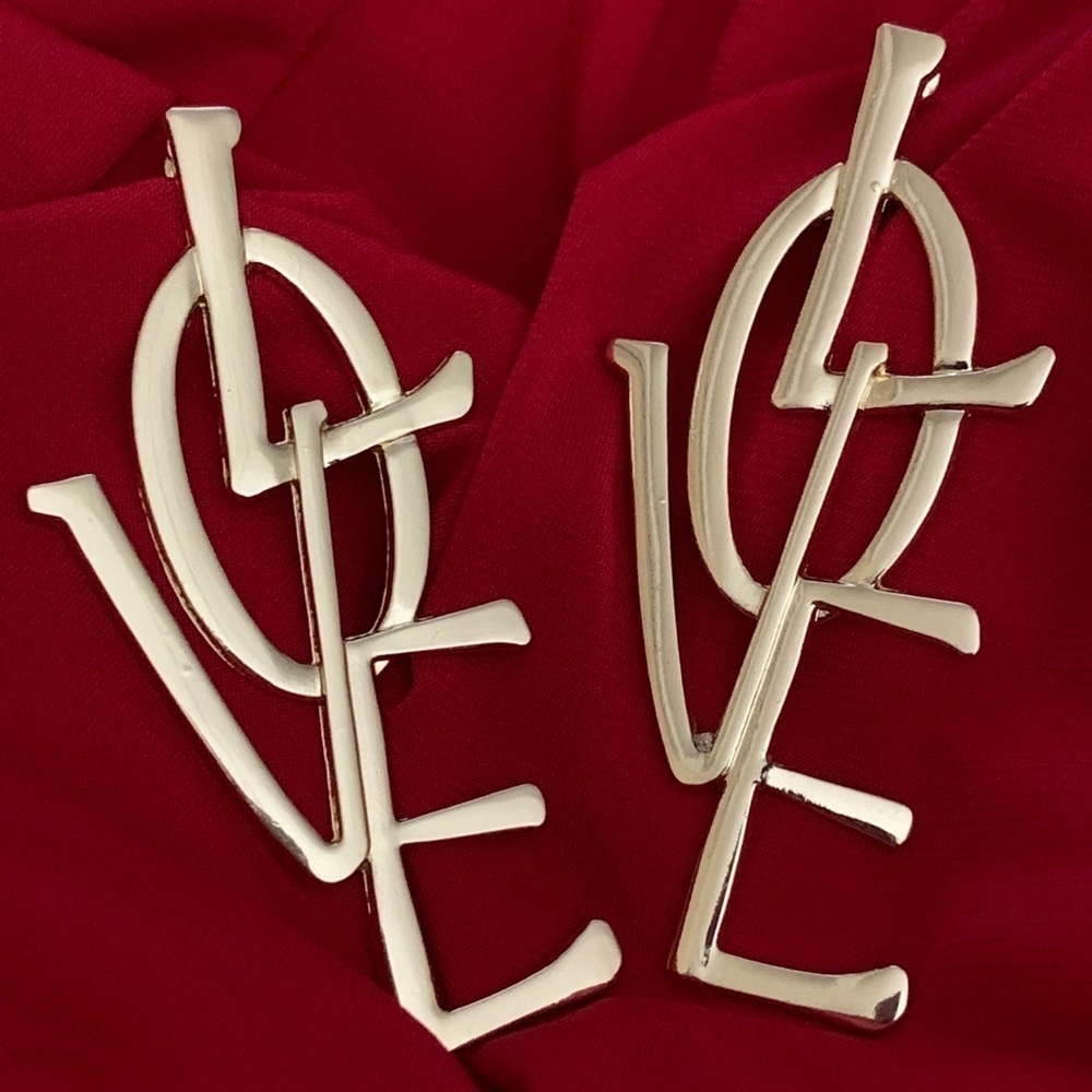 FASHIONABLE EARRINGS CLOSET CLEARANCE-PRICE FIRM - Picture 9 of 10